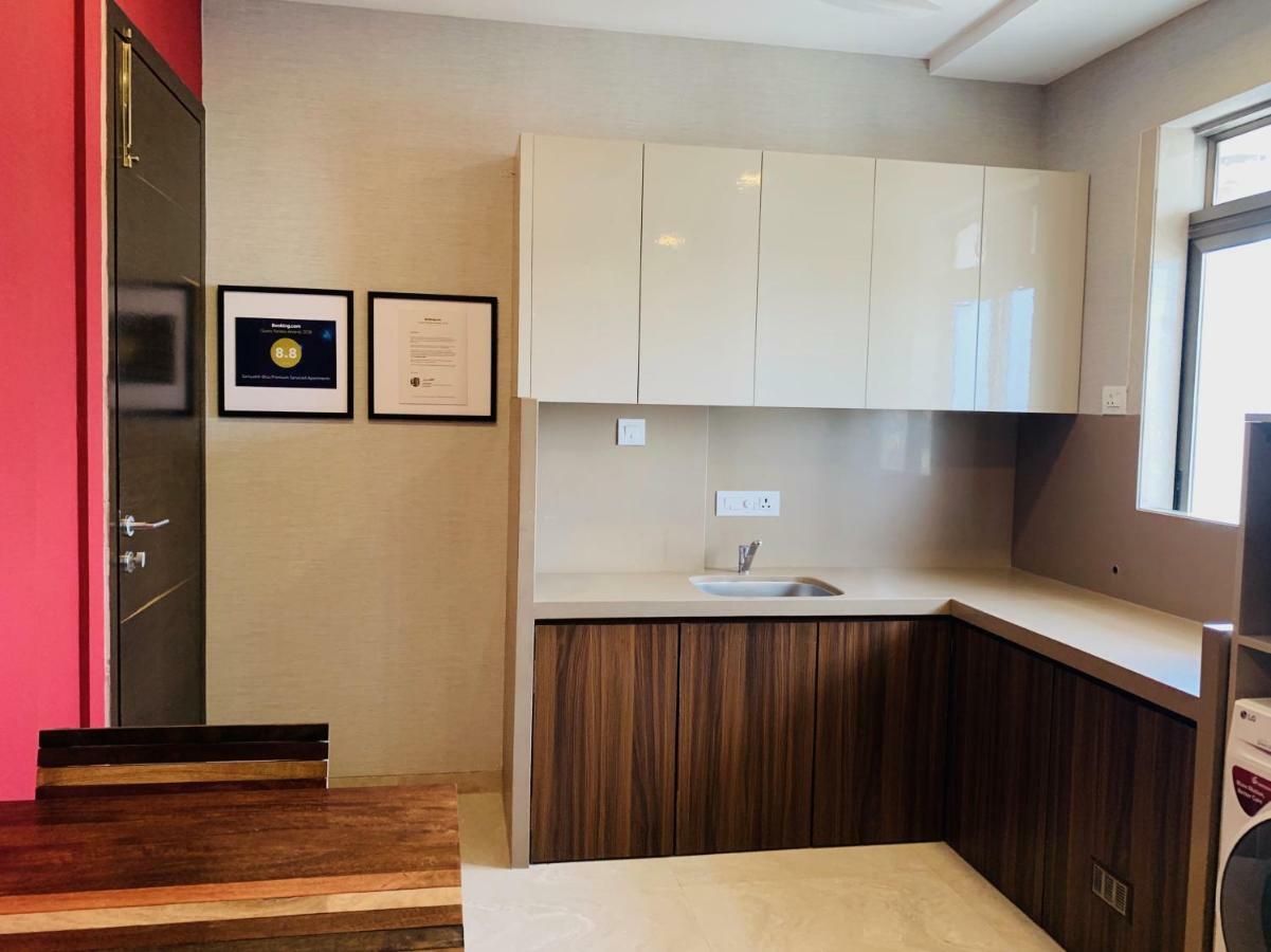 Theory9 Premium Service Apartments Khar Mumbai Exterior photo